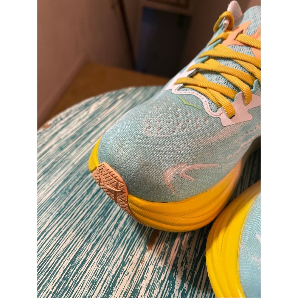 Hoka Clifton 10 Women’s Sneakers - Picture 8 of 16